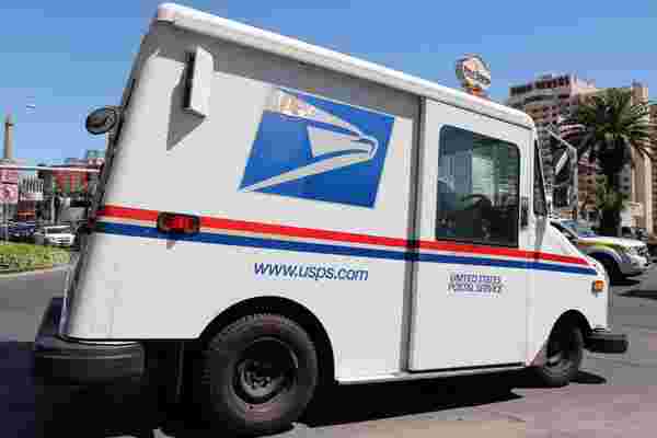 美国邮政局刚刚接到了一个运送食品杂货的副手。你还有别的工作吗？