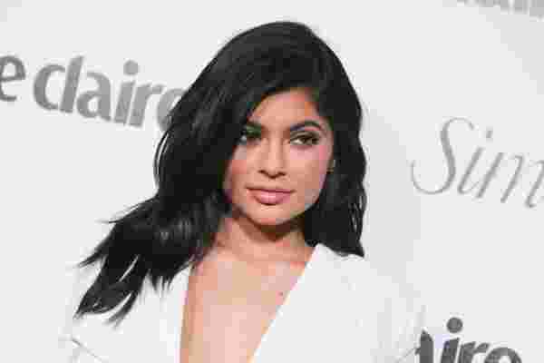 凯莉·詹纳 (Kylie Jenner) 学到了您已经知道的严酷的商业课程